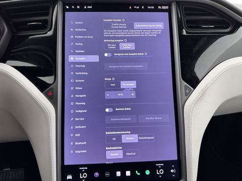 Tesla Model X 100D Aut. *PANO-WINDOW | AUTO-PILOT | LUXURY-LEATHER | CCS-FASTLOADER | NAVI-FULLMAP | FULL-LED | AIR-SUSPENSION | DIGI-COCKPIT | KEYLESS | CAMERA | DAB+ | HEATED-COMFORTSEATS | TOWBAR | 20''ALU*
