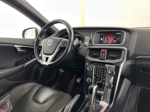 Volvo V40 2.0 D2 R-Design Business *1/2LATHER | XENON | NAVI-FULLMAP | HEATED-SPORTSEATS | ECC | PDC | CRUISE | 16''ALU | TOWBAR*