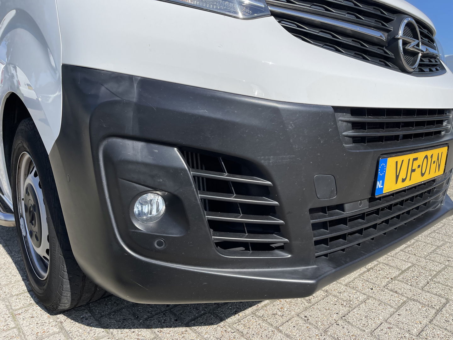 Opel Vivaro 2.0 CDTI 122pk L3H1 DC 6 persoons Edition / vaste prijs rijklaar € 20.950 ex btw / lease vanaf € 342 / euro 6 / bpm vrij / airco / cruise / navi / dubbele schuifdeur !