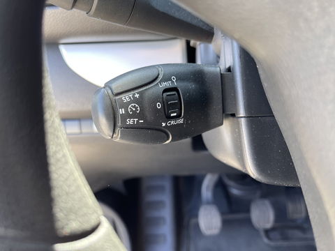 Opel Vivaro 2.0 CDTI 122pk L3H1 DC 6 persoons Edition / vaste prijs rijklaar € 20.950 ex btw / lease vanaf € 342 / euro 6 / bpm vrij / airco / cruise / navi / dubbele schuifdeur !
