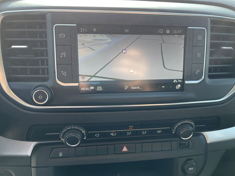 Opel Vivaro 2.0 CDTI 122pk L3H1 DC 6 persoons Edition / vaste prijs rijklaar € 20.950 ex btw / lease vanaf € 342 / euro 6 / bpm vrij / airco / cruise / navi / dubbele schuifdeur !