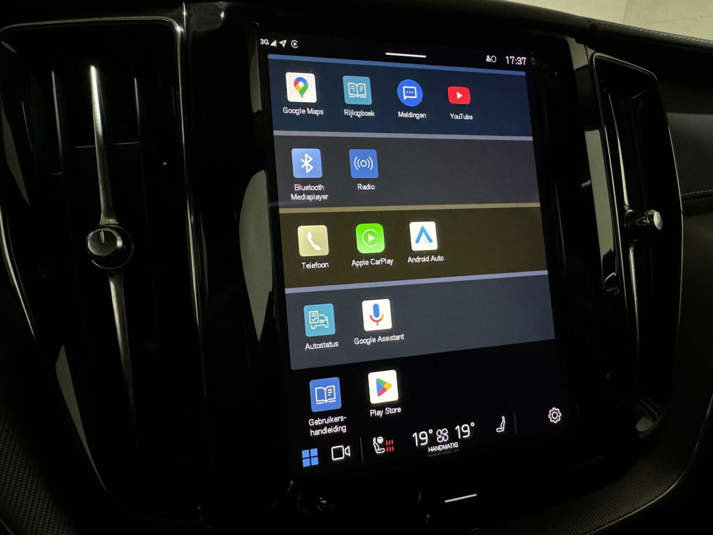 Volvo XC60 2.0 Recharge T6 AWD R-Design Pano H/K 360º Autopilot