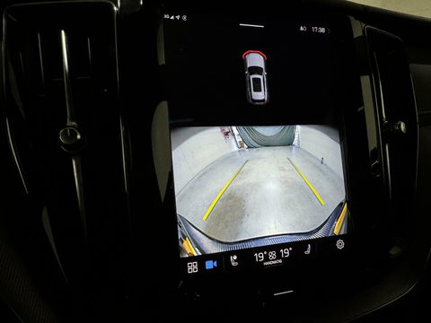 Volvo XC60 2.0 Recharge T6 AWD R-Design Pano H/K 360º Autopilot