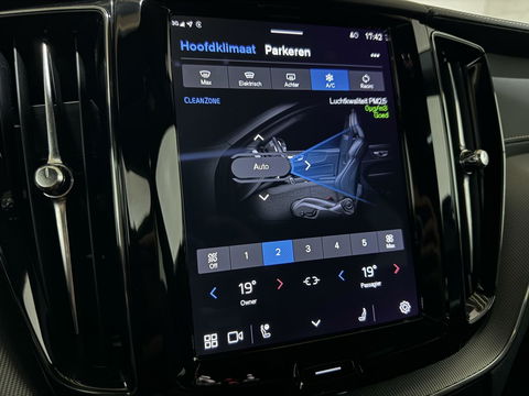 Volvo XC60 2.0 Recharge T6 AWD R-Design Pano H/K 360º Autopilot