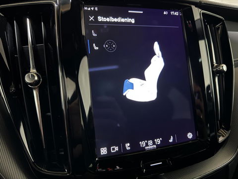 Volvo XC60 2.0 Recharge T6 AWD R-Design Pano H/K 360º Autopilot