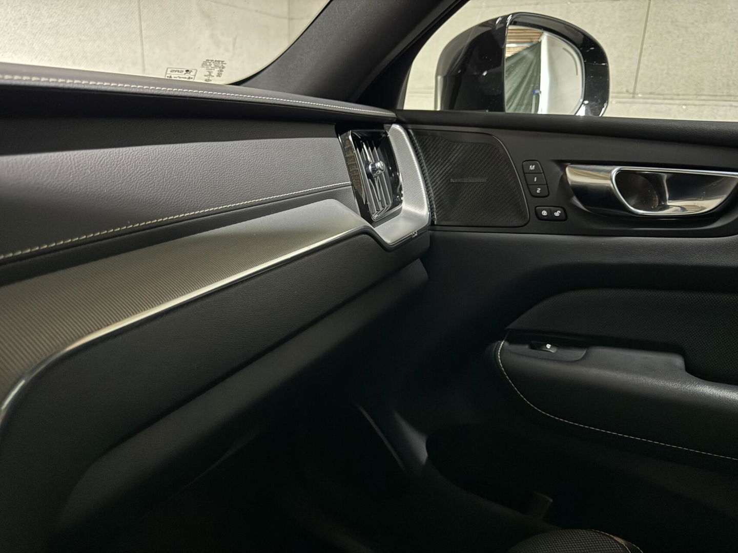 Volvo XC60 2.0 Recharge T6 AWD R-Design Pano H/K 360º Autopilot