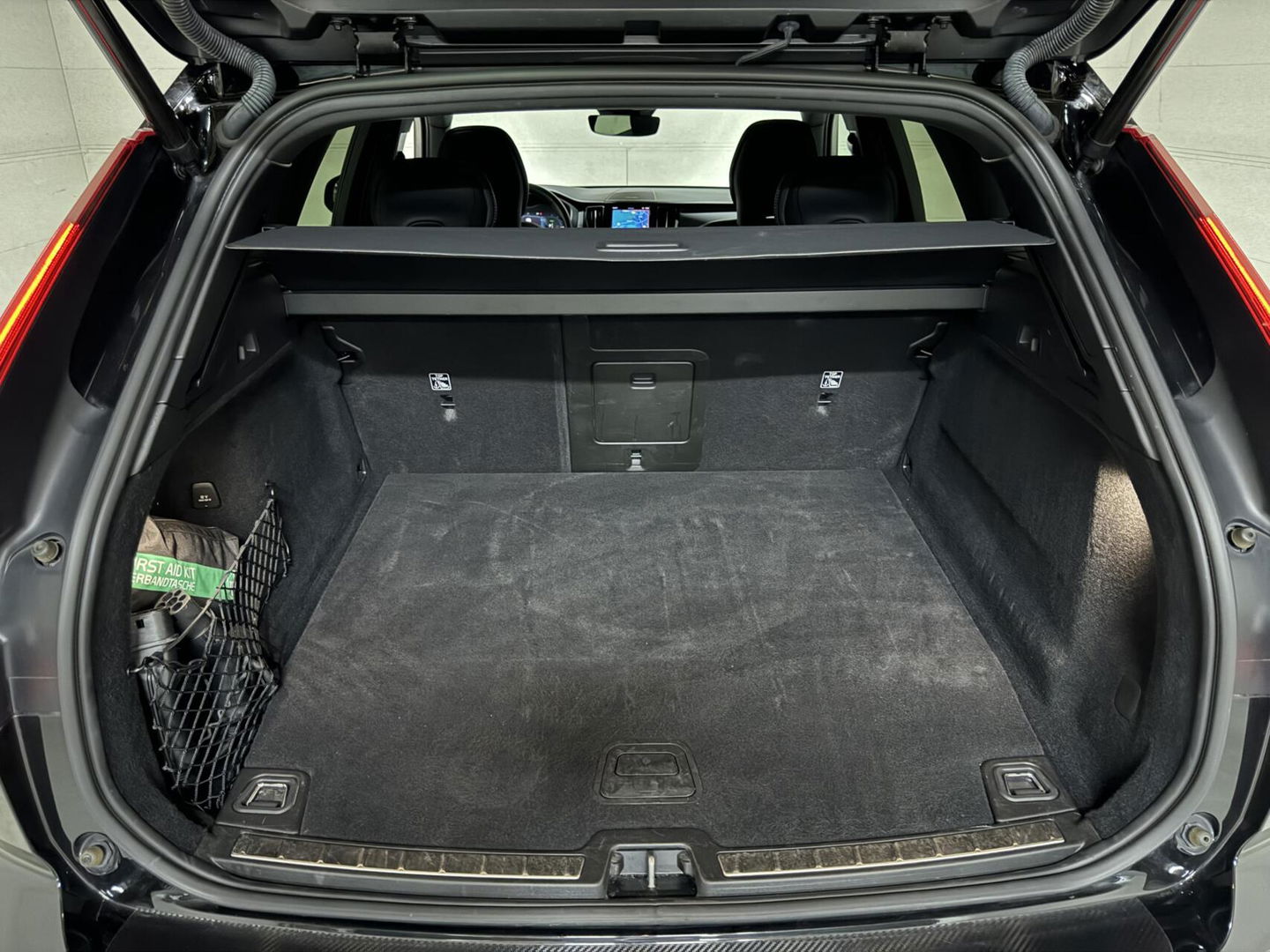 Volvo XC60 2.0 Recharge T6 AWD R-Design Pano H/K 360º Autopilot