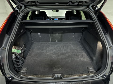 Volvo XC60 2.0 Recharge T6 AWD R-Design Pano H/K 360º Autopilot