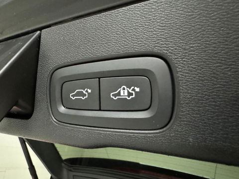 Volvo XC60 2.0 Recharge T6 AWD R-Design Pano H/K 360º Autopilot