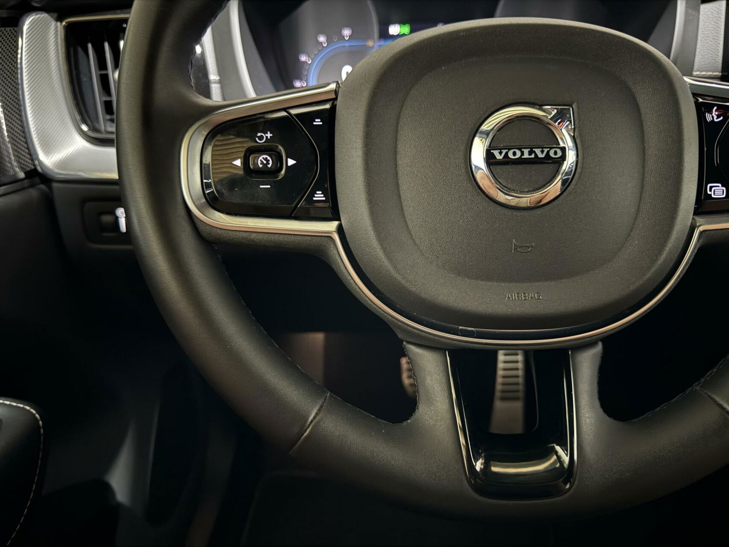 Volvo XC60 2.0 Recharge T6 AWD R-Design Pano H/K 360º Autopilot