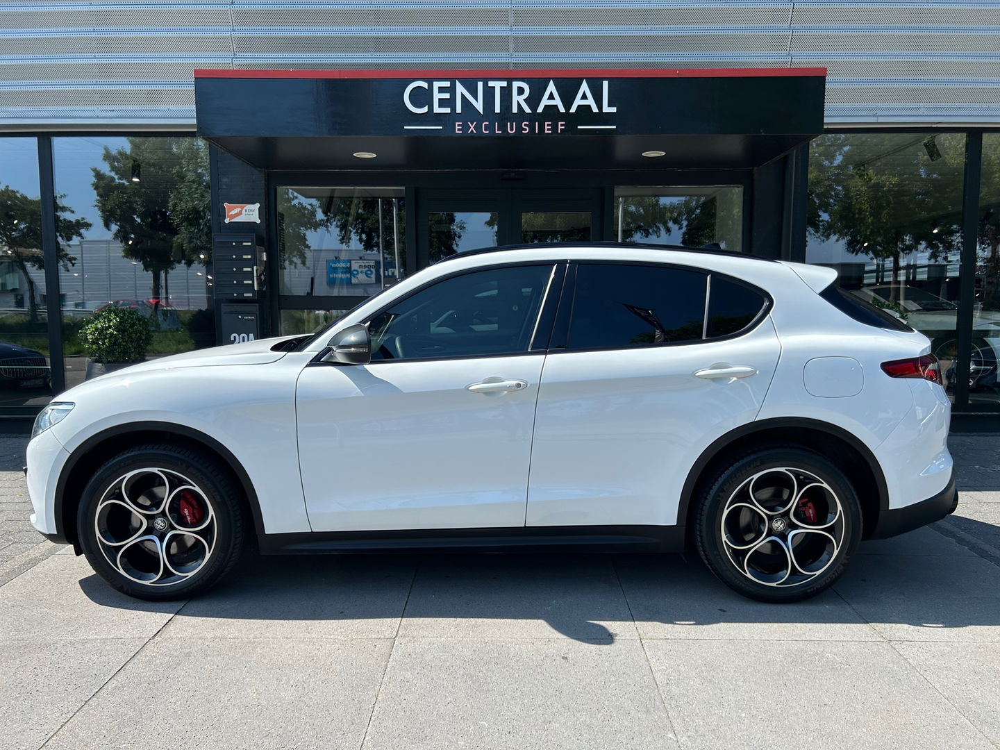 Alfa Romeo Stelvio 2.0 T AWD Super 280PK|Pano|Harman/Kardon|Memory|Camera|ACC|Keyless|Leder|Carplay