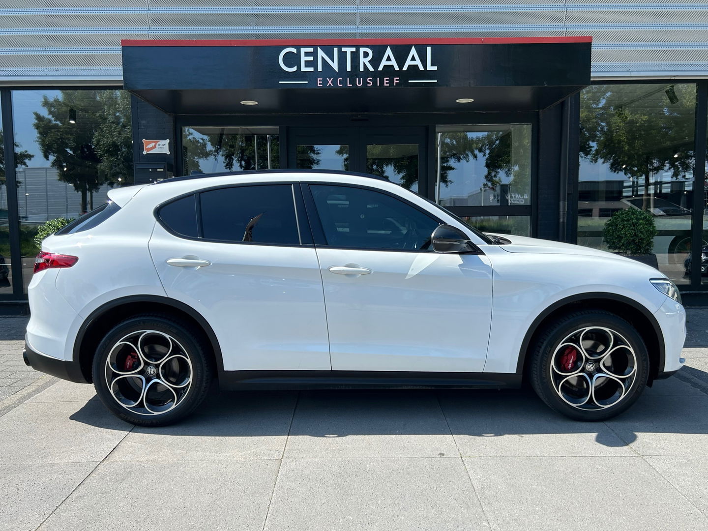 Alfa Romeo Stelvio 2.0 T AWD Super 280PK|Pano|Harman/Kardon|Memory|Camera|ACC|Keyless|Leder|Carplay