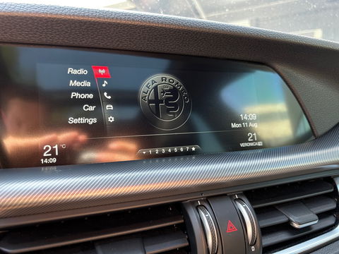 Alfa Romeo Stelvio 2.0 T AWD Super 280PK|Pano|Harman/Kardon|Memory|Camera|ACC|Keyless|Leder|Carplay
