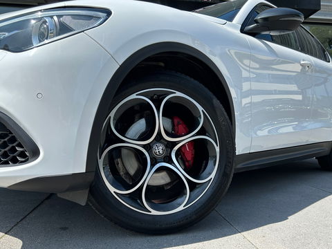 Alfa Romeo Stelvio 2.0 T AWD Super 280PK|Pano|Harman/Kardon|Memory|Camera|ACC|Keyless|Leder|Carplay