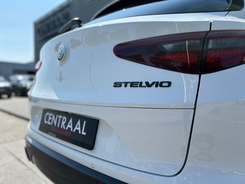 Alfa Romeo Stelvio 2.0 T AWD Super 280PK|Pano|Harman/Kardon|Memory|Camera|ACC|Keyless|Leder|Carplay