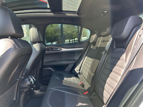 Alfa Romeo Stelvio 2.0 T AWD Super 280PK|Pano|Harman/Kardon|Memory|Camera|ACC|Keyless|Leder|Carplay