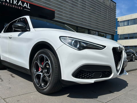 Alfa Romeo Stelvio 2.0 T AWD Super 280PK|Pano|Harman/Kardon|Memory|Camera|ACC|Keyless|Leder|Carplay