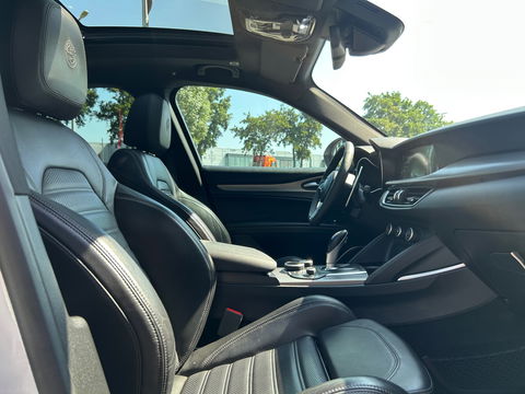 Alfa Romeo Stelvio 2.0 T AWD Super 280PK|Pano|Harman/Kardon|Memory|Camera|ACC|Keyless|Leder|Carplay