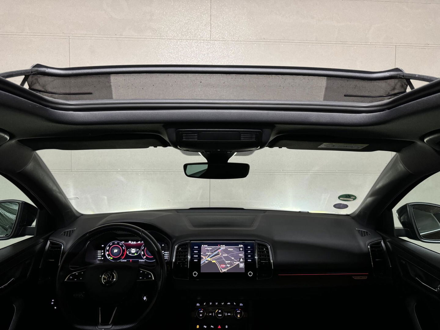 Škoda Karoq 1.5 TSI ACT Sportline Virtual Pano Canton Carplay NAP