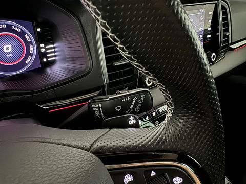 Škoda Karoq 1.5 TSI ACT Sportline Virtual Pano Canton Carplay NAP