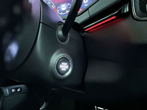 Škoda Karoq 1.5 TSI ACT Sportline Virtual Pano Canton Carplay NAP