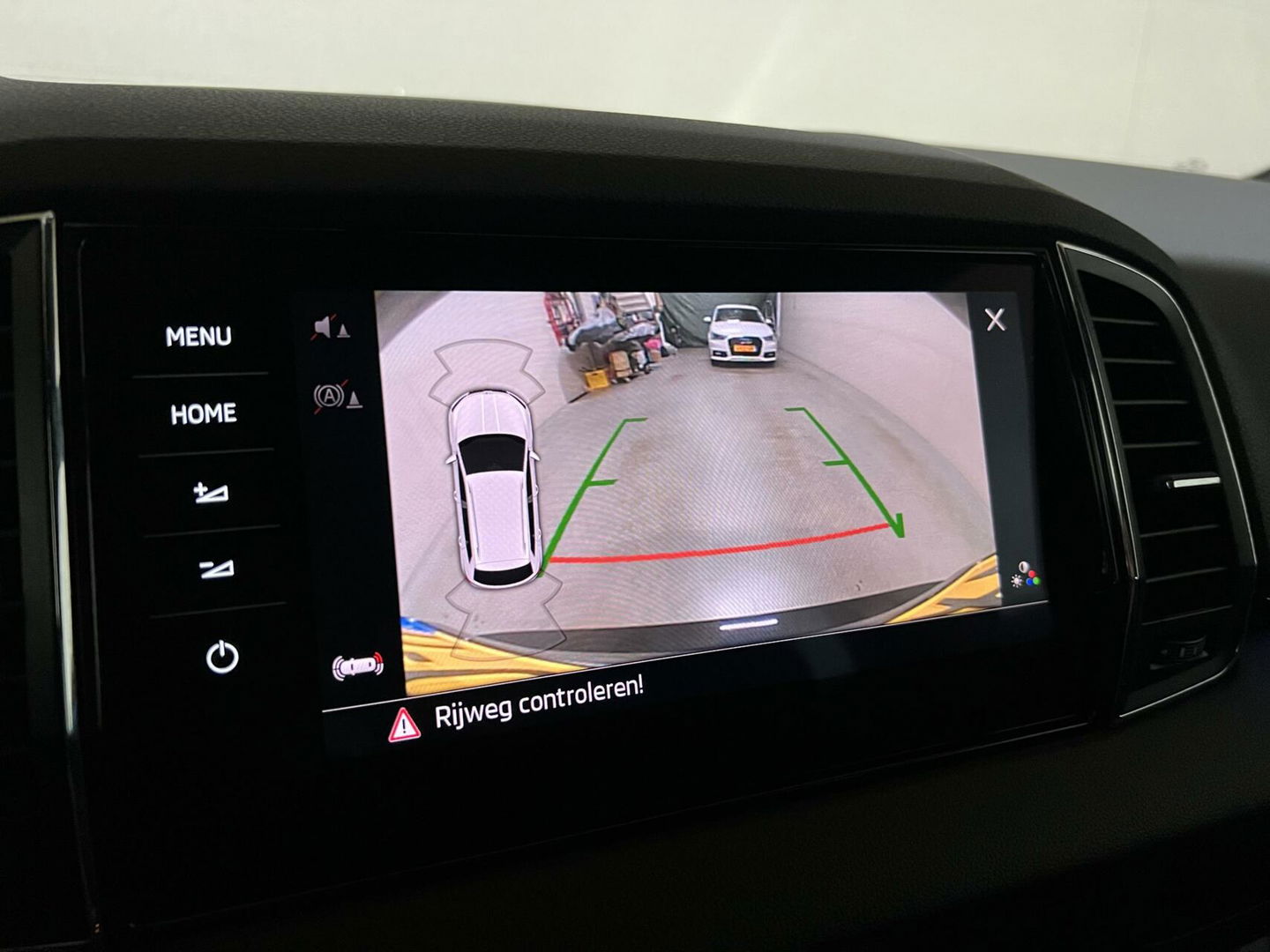 Škoda Karoq 1.5 TSI ACT Sportline Virtual Pano Canton Carplay NAP