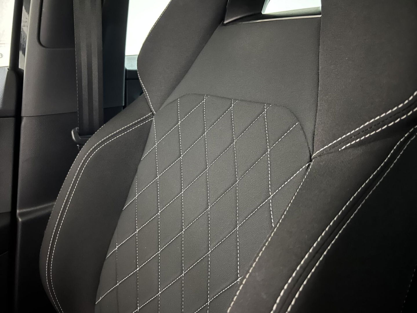 Škoda Karoq 1.5 TSI ACT Sportline Virtual Pano Canton Carplay NAP