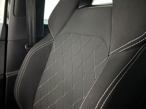 Škoda Karoq 1.5 TSI ACT Sportline Virtual Pano Canton Carplay NAP