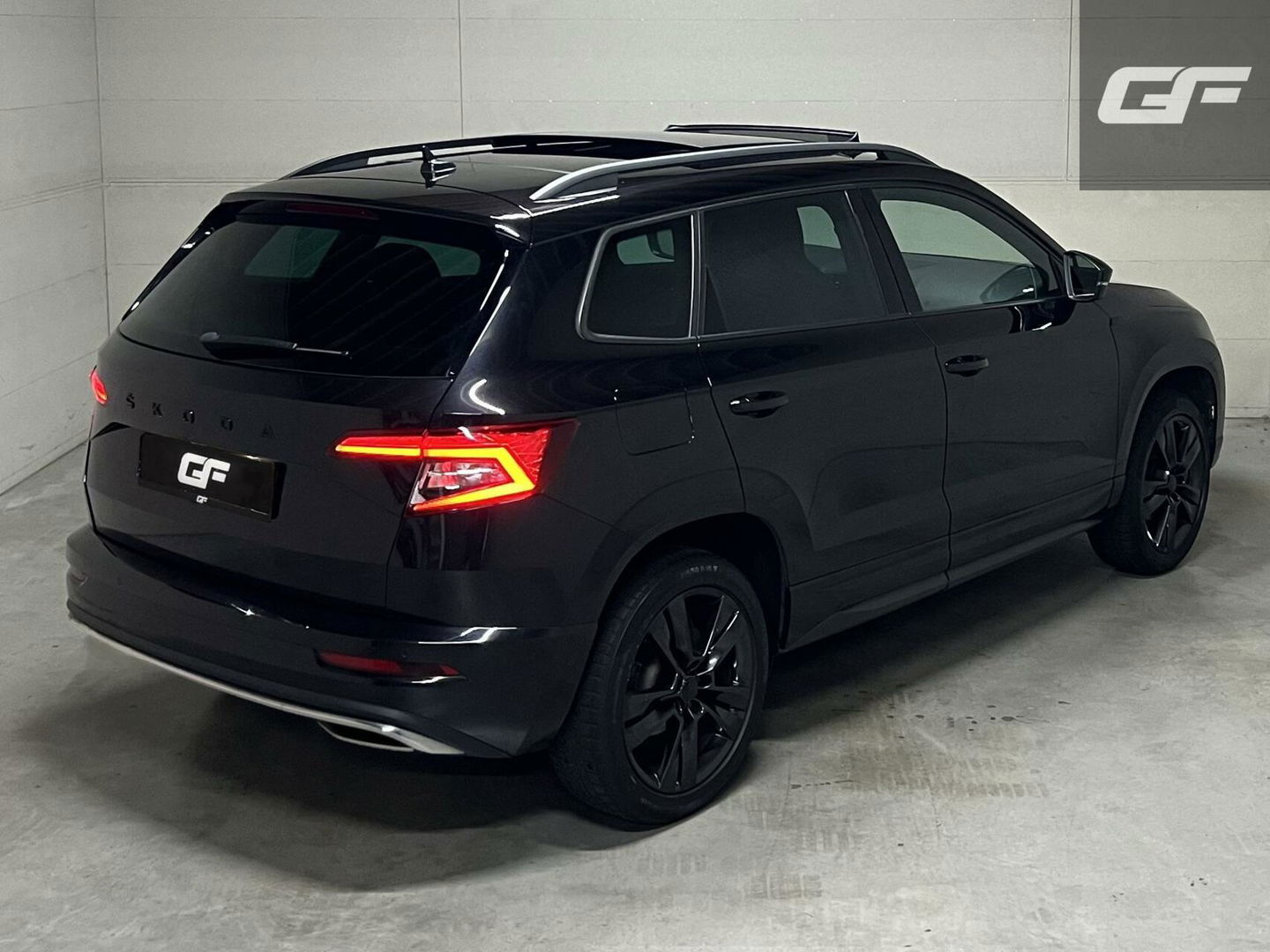 Škoda Karoq 1.5 TSI ACT Sportline Virtual Pano Canton Carplay NAP