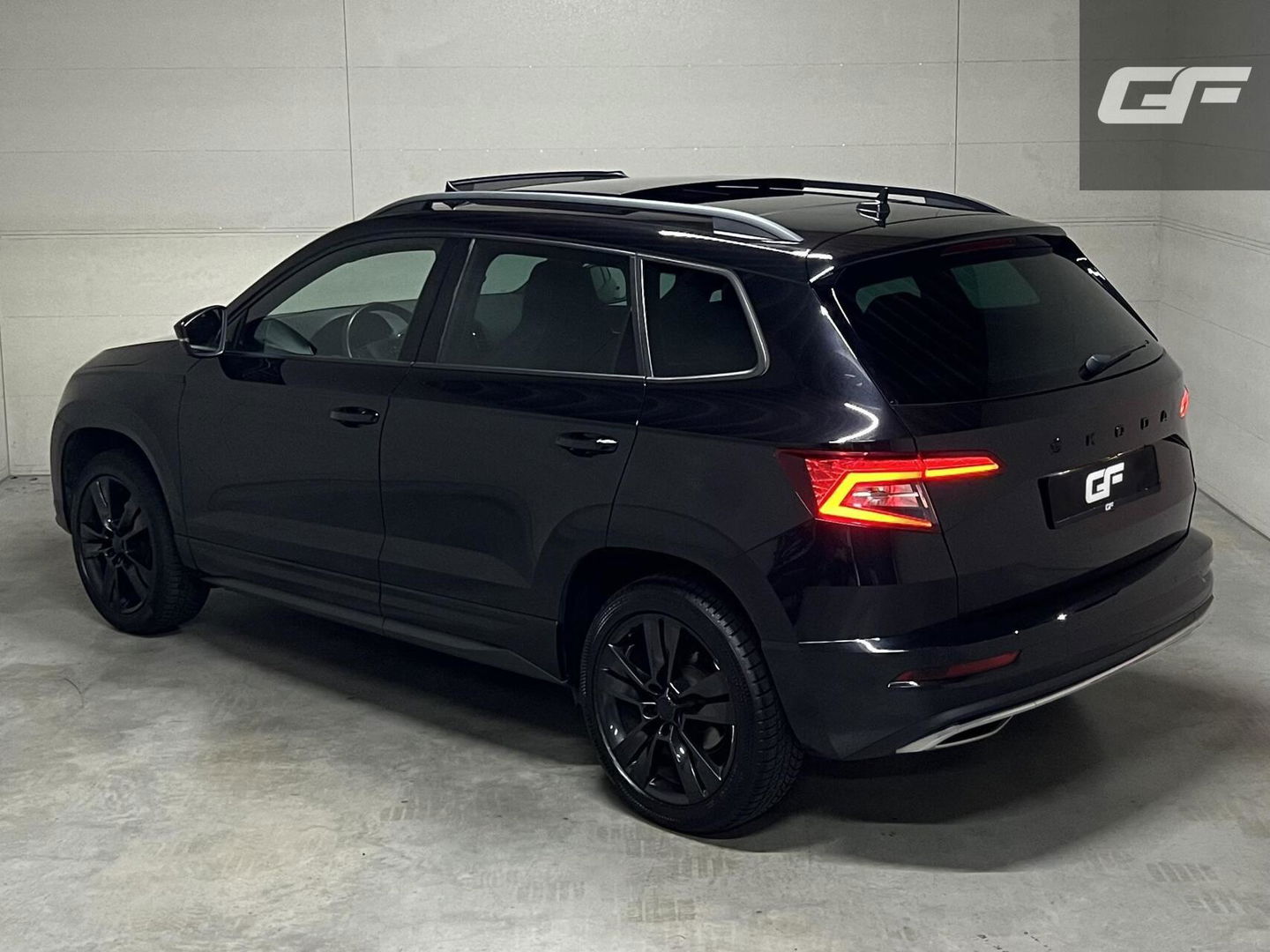 Škoda Karoq 1.5 TSI ACT Sportline Virtual Pano Canton Carplay NAP