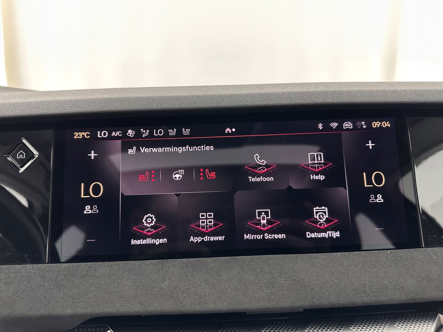 DS DS 4 1.6 PureTech Performance Line Aut. *PANO | LEATHER-MICROFIBRE | FULL-LED | HEATED-SPORTSEATS | DIGI-COCKPIT | KEYLESS | CAMERA | LANE-ASSIST | CARPLAY | ECC | PDC | 19''ALU | TOWBAR*