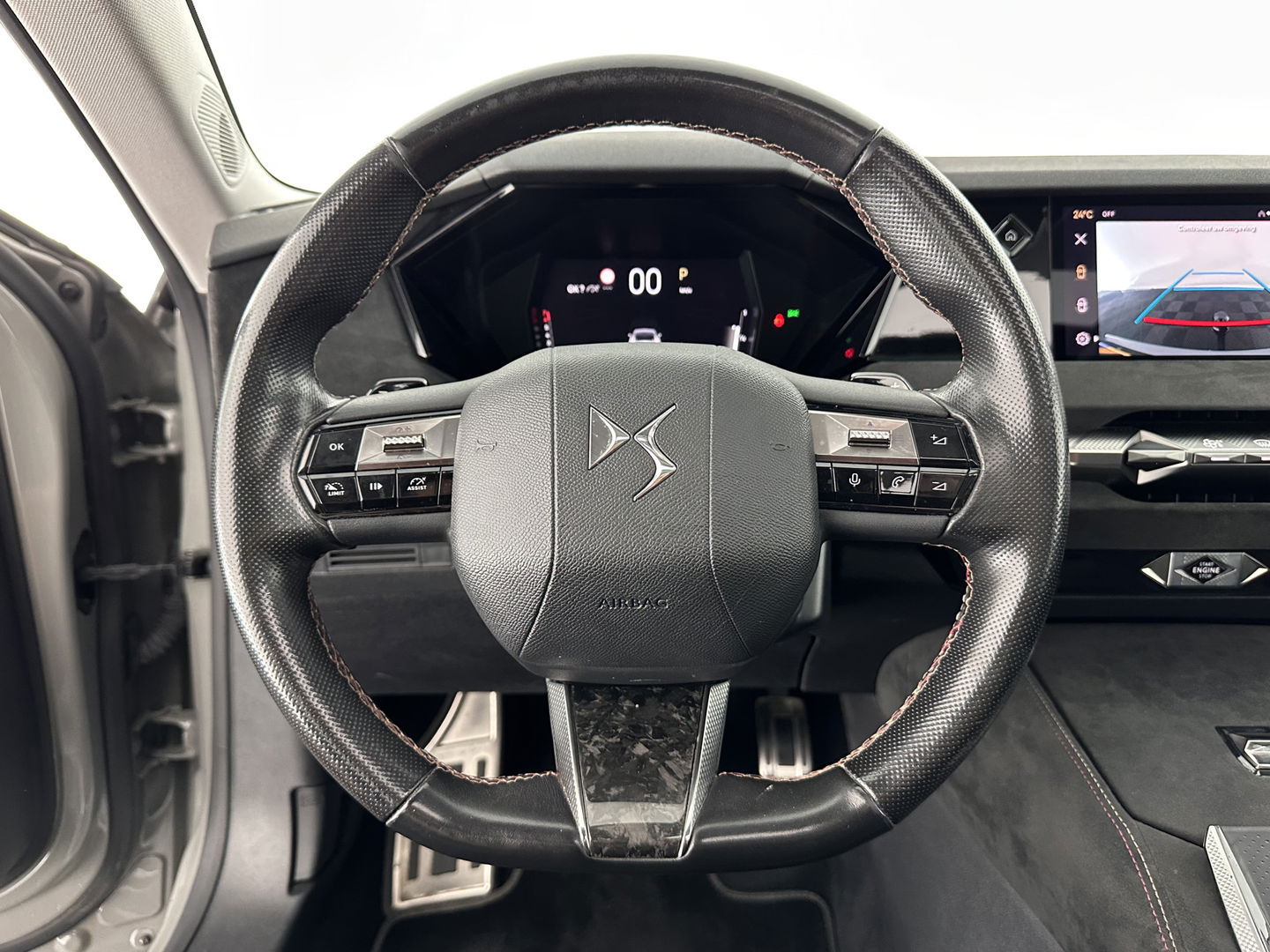 DS DS 4 1.6 PureTech Performance Line Aut. *PANO | LEATHER-MICROFIBRE | FULL-LED | HEATED-SPORTSEATS | DIGI-COCKPIT | KEYLESS | CAMERA | LANE-ASSIST | CARPLAY | ECC | PDC | 19''ALU | TOWBAR*