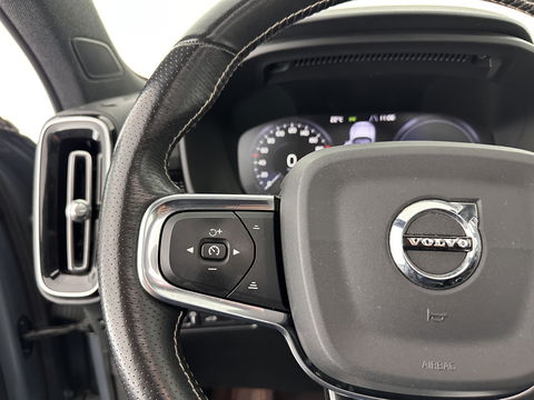 Volvo XC40 1.5 T5 Recharge R-Design (INCL-BTW) Aut. *PANO | DIGI-COCKPIT | FULL-LED | BLIND-SPOT | LANE-ASSIST | PREMIUM-AUDIO | KEYLESS | CARPLAY | NAVI-FULLMAP | LEATHER-ALCANTARA | ECC | PDC | HEATED-SPORTSEATS | TOWBAR | 19