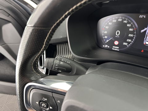 Volvo XC40 1.5 T5 Recharge R-Design (INCL-BTW) Aut. *PANO | DIGI-COCKPIT | FULL-LED | BLIND-SPOT | LANE-ASSIST | PREMIUM-AUDIO | KEYLESS | CARPLAY | NAVI-FULLMAP | LEATHER-ALCANTARA | ECC | PDC | HEATED-SPORTSEATS | TOWBAR | 19