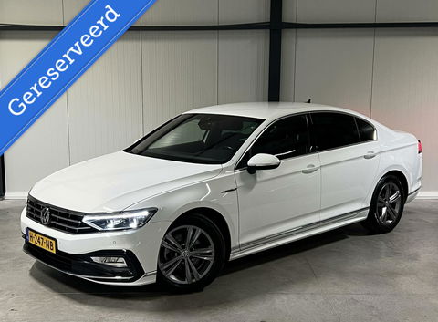 Volkswagen Passat 1.5 TSI 150PK R-line Virtual Trekhaak NAP