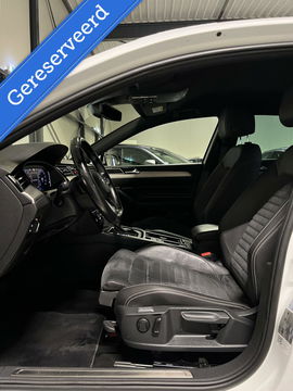 Volkswagen Passat 1.5 TSI 150PK R-line Virtual Trekhaak NAP