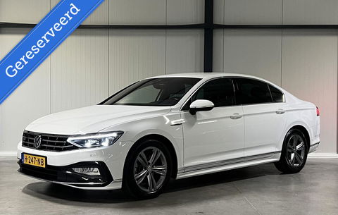 Volkswagen Passat 1.5 TSI 150PK R-line Virtual Trekhaak NAP