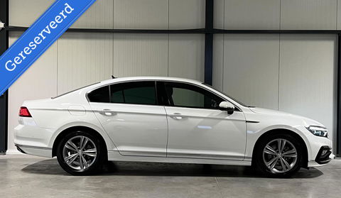 Volkswagen Passat 1.5 TSI 150PK R-line Virtual Trekhaak NAP