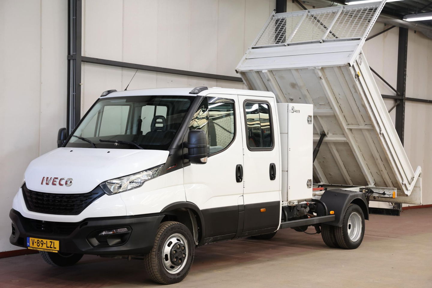 Iveco Daily 35C16 2.3 160PK KIPPER DUBBEL CABINE EURO 6