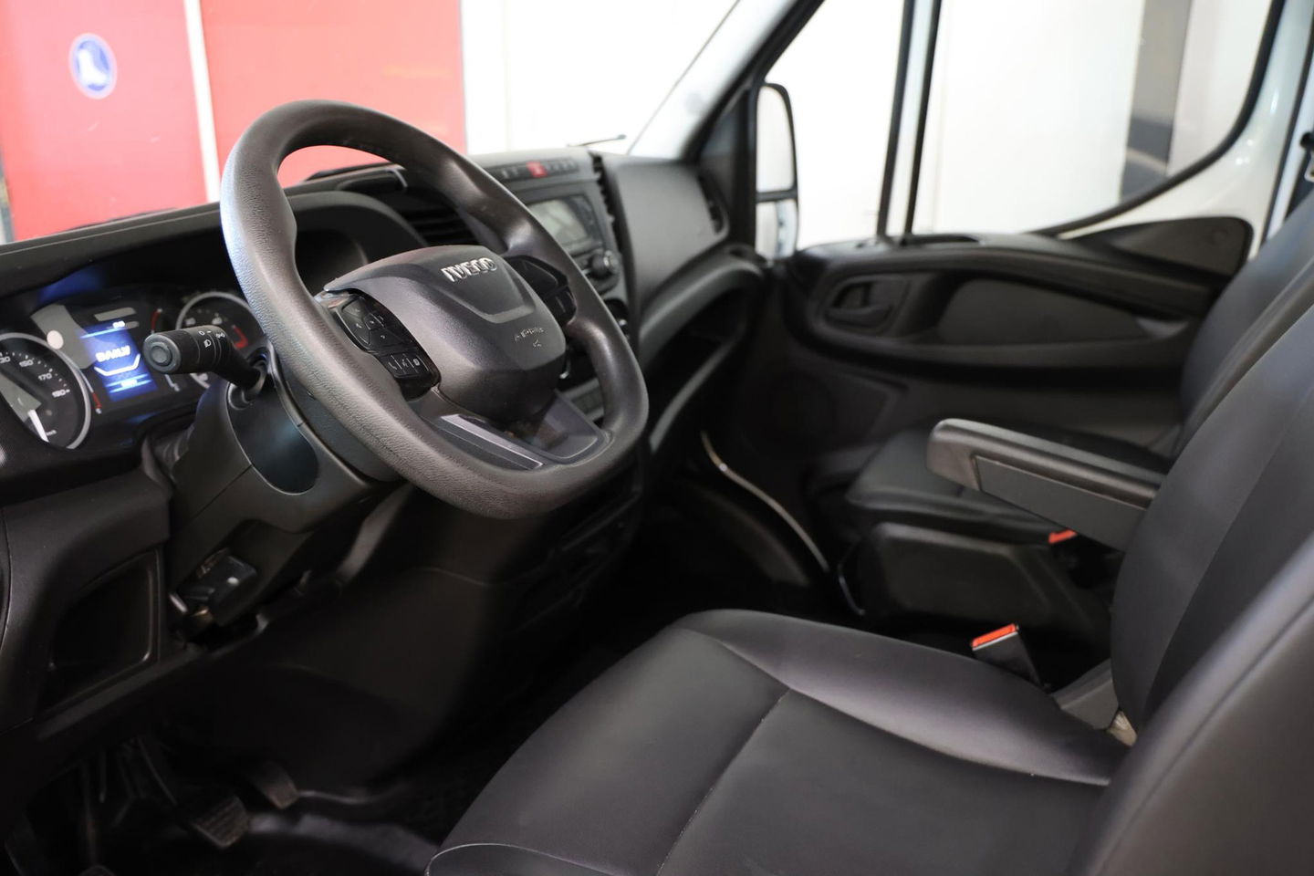 Iveco Daily 35C16 2.3 160PK KIPPER DUBBEL CABINE EURO 6