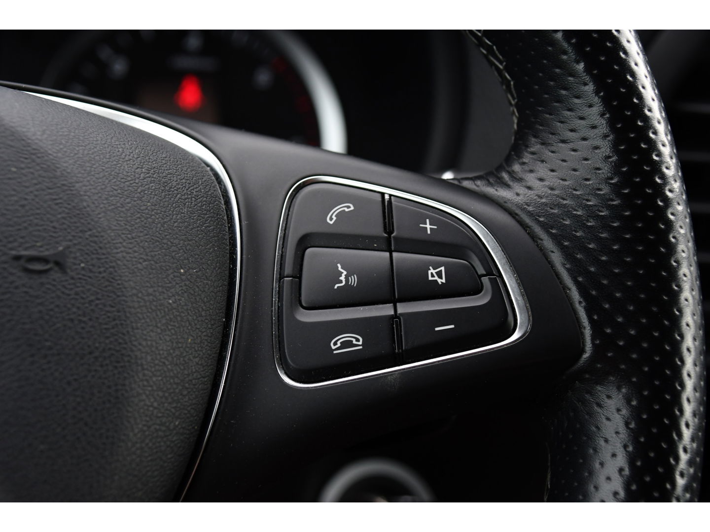 Mercedes-Benz Vito 116 CDI L3 Black Edition Camera, Cruise, Carplay, 164pk, LED, Automaat, Stoelverwarming, Trekhaak, Multimedia, Uniek!