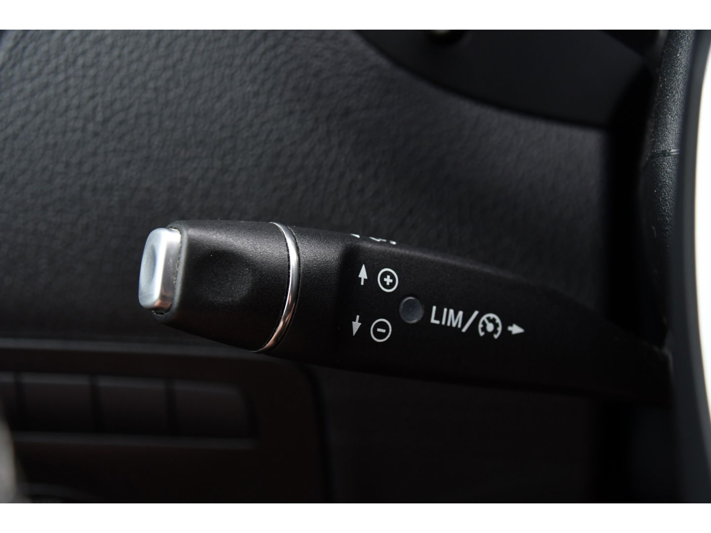 Mercedes-Benz Vito 116 CDI L3 Black Edition Camera, Cruise, Carplay, 164pk, LED, Automaat, Stoelverwarming, Trekhaak, Multimedia, Uniek!