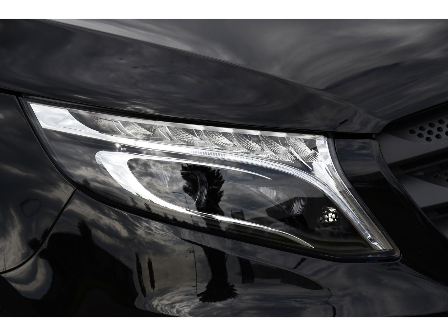 Mercedes-Benz Vito 116 CDI L3 Black Edition Camera, Cruise, Carplay, 164pk, LED, Automaat, Stoelverwarming, Trekhaak, Multimedia, Uniek!