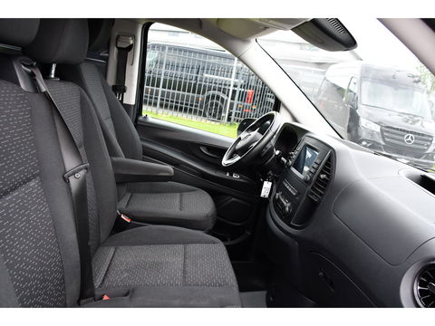 Mercedes-Benz Vito 116 CDI L3 Black Edition Camera, Cruise, Carplay, 164pk, LED, Automaat, Stoelverwarming, Trekhaak, Multimedia, Uniek!