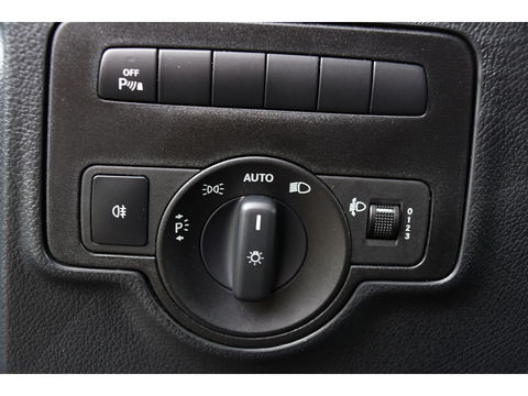 Mercedes-Benz Vito 116 CDI L3 Black Edition Camera, Cruise, Carplay, 164pk, LED, Automaat, Stoelverwarming, Trekhaak, Multimedia, Uniek!
