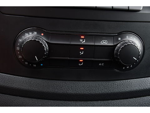 Mercedes-Benz Vito 116 CDI L3 Black Edition Camera, Cruise, Carplay, 164pk, LED, Automaat, Stoelverwarming, Trekhaak, Multimedia, Uniek!
