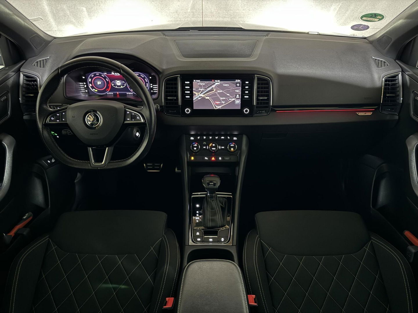 Škoda Karoq 1.5 TSI ACT Sportline Virtual Pano Canton Carplay NAP
