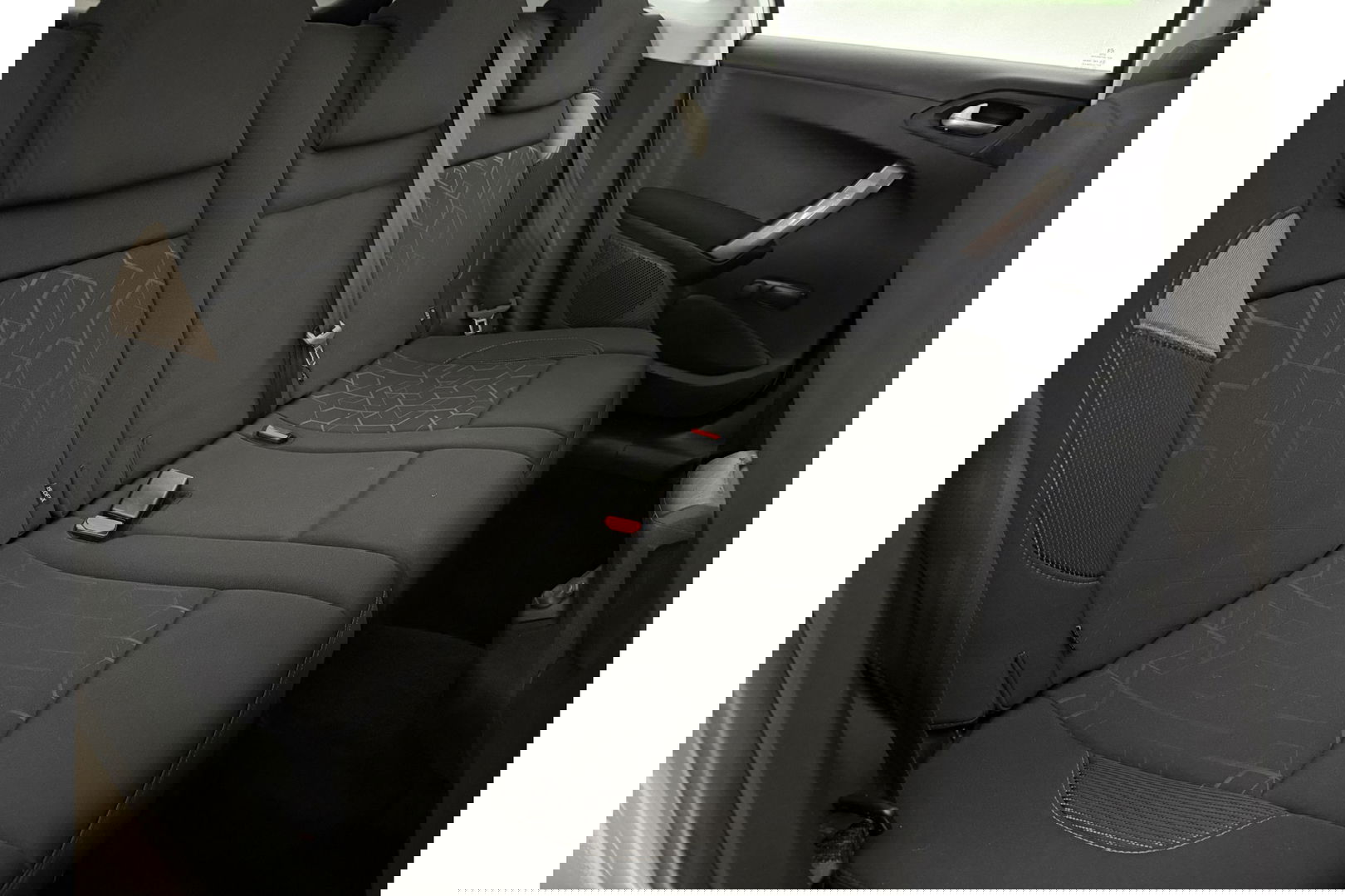 Peugeot 2008 1.2 PureTech Pano Airco Trekhaak LED Navi PDC 16"LMV