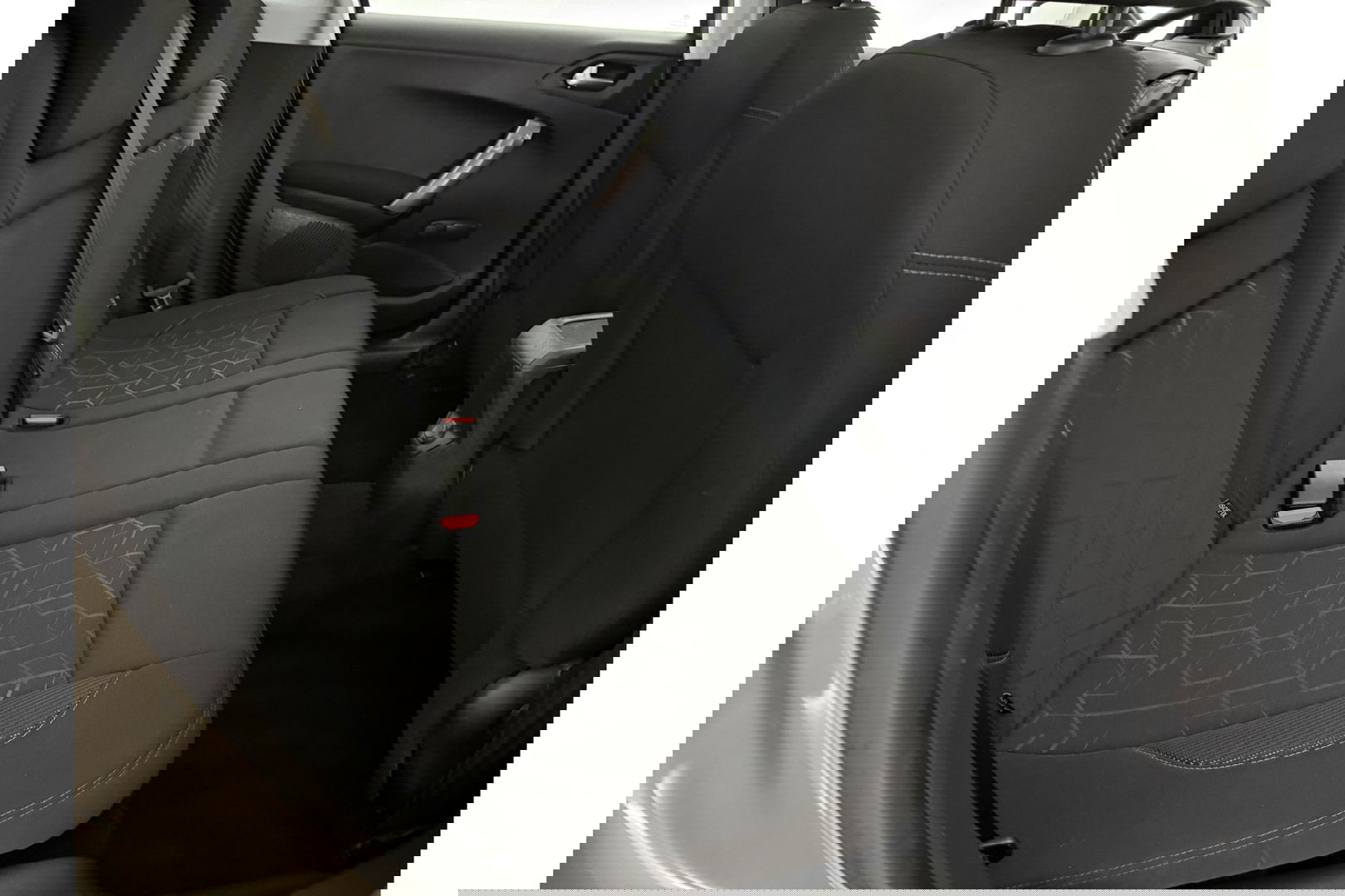 Peugeot 2008 1.2 PureTech Pano Airco Trekhaak LED Navi PDC 16"LMV