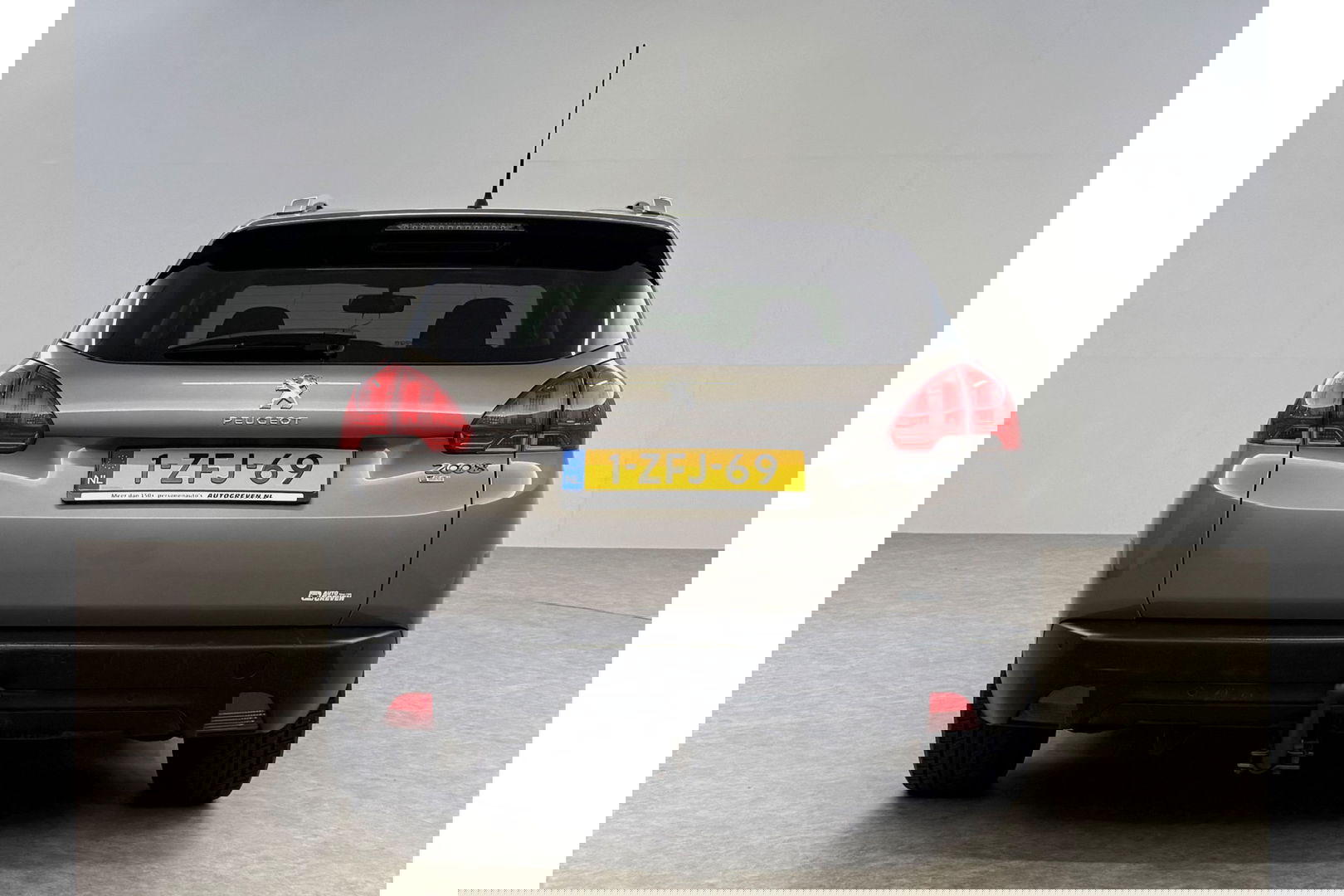 Peugeot 2008 1.2 PureTech Pano Airco Trekhaak LED Navi PDC 16"LMV